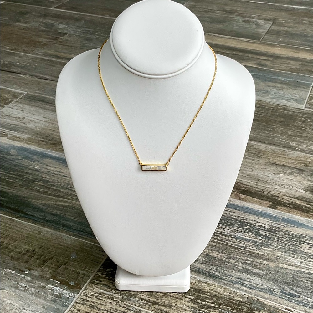 Elegant Gold Bar Necklace